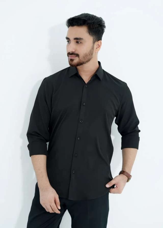 smart people wearing BLACK COLOR SHIRT 